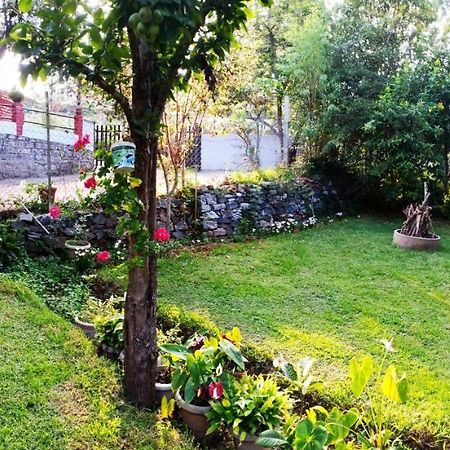 Pear Tree Inn Villa Kotagiri Luaran gambar